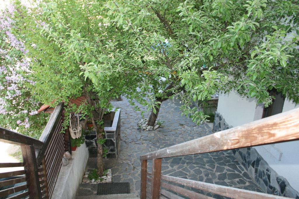 Guest House Kamenik Ягодина Экстерьер фото