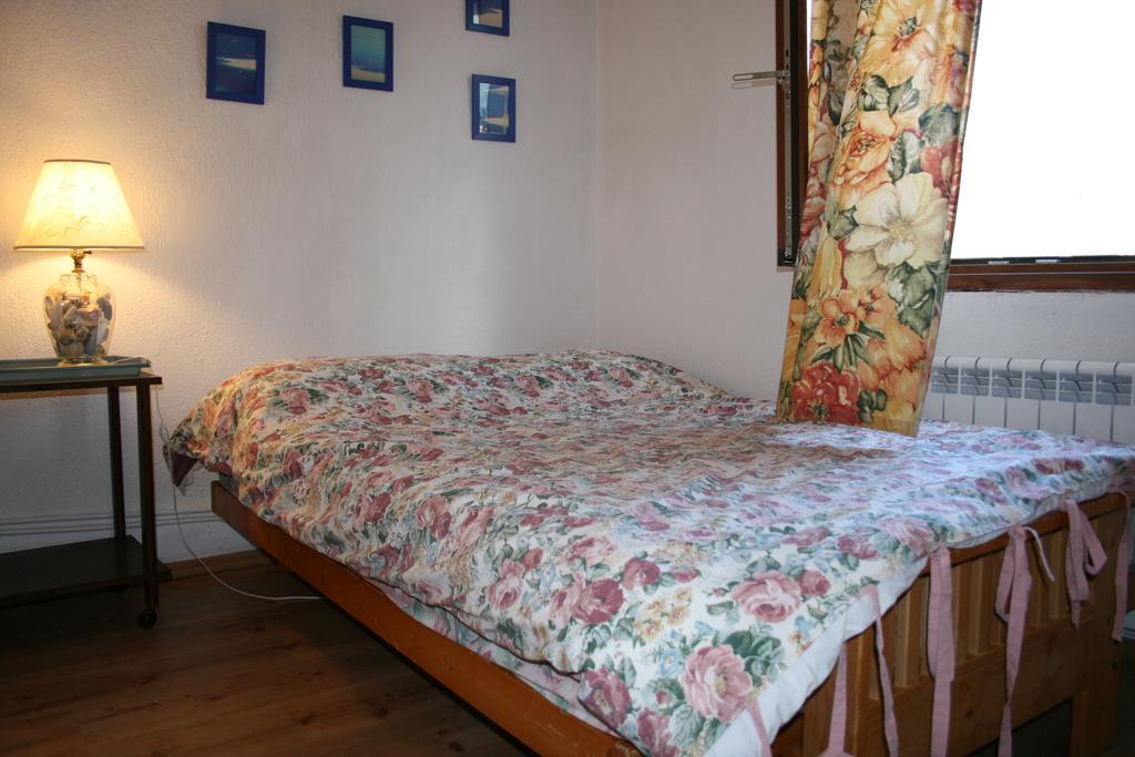 Guest House Kamenik Ягодина Номер фото